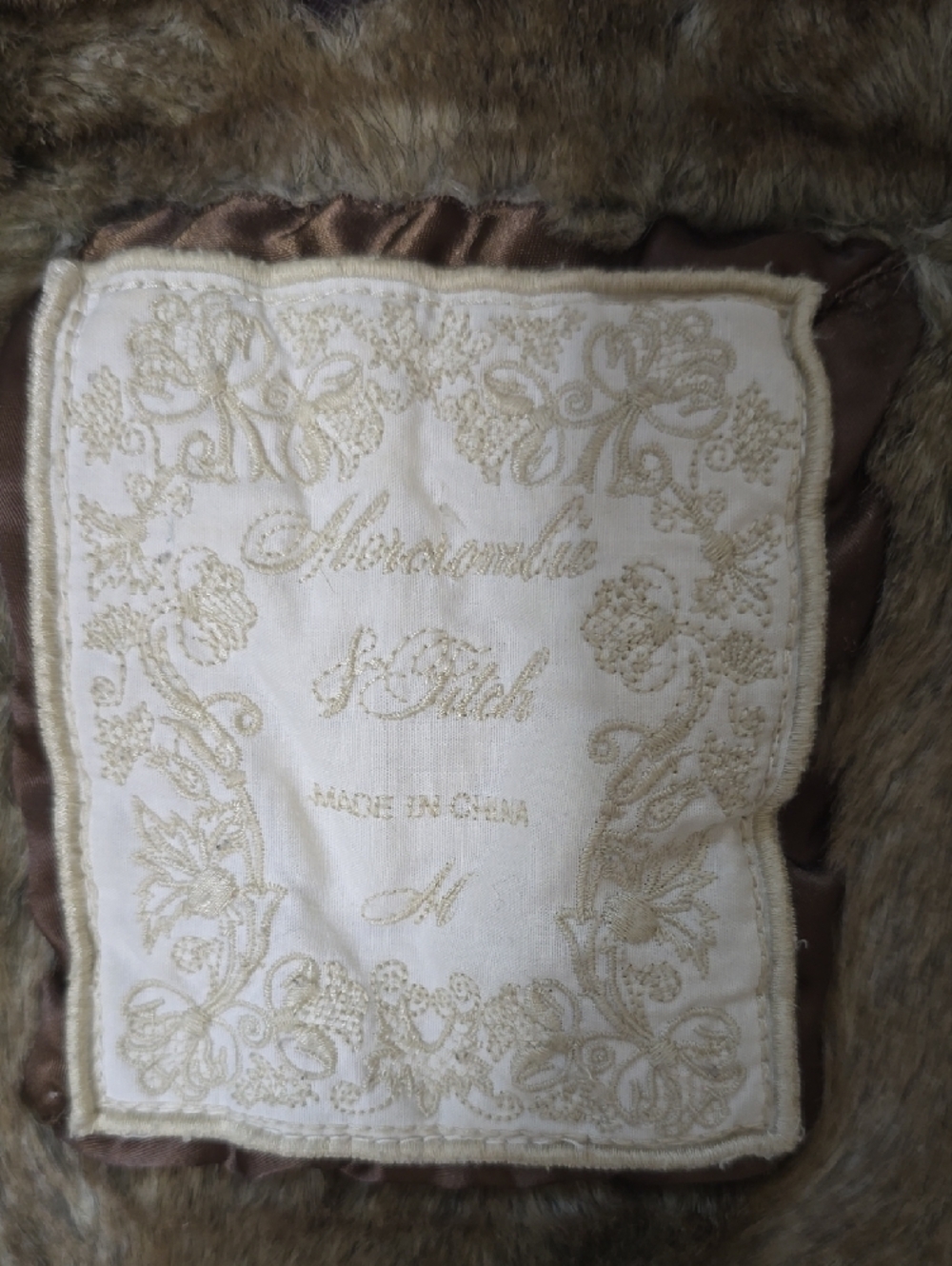 A&F Vintage Brown Faux Fur Jacket - Picture 2 of 5